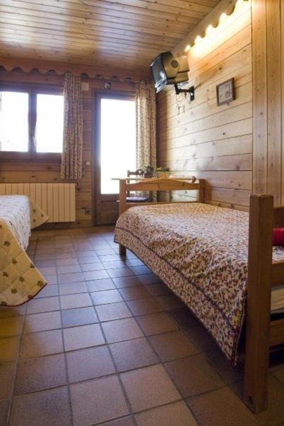 Niu Dels Falcons La Molina (Girona) Room photo