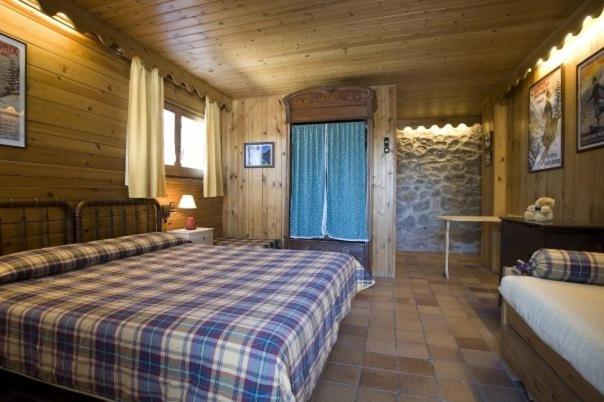 Niu Dels Falcons La Molina (Girona) Room photo